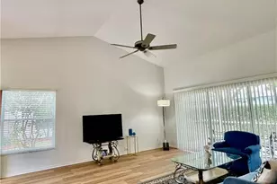 685 Windsor Sq, Naples, FL 34104 - Photo 11