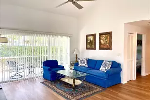 685 Windsor Sq, Naples, FL 34104 - Photo 9