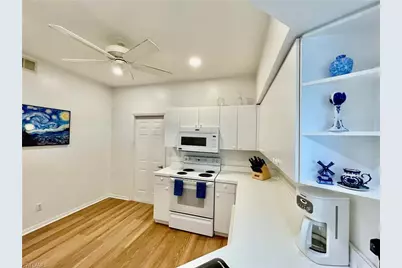 685 Windsor Sq #101, Naples, FL 34104 - Photo 33
