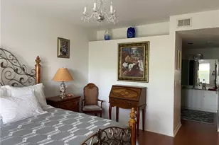 685 Windsor Sq, Naples, FL 34104 - Photo 19