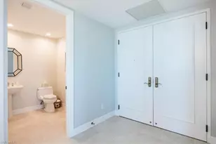 295 Grande Way, Naples, FL 34110 - Photo 23