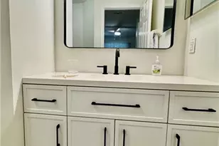 645 Squire Ct, Naples, FL 34104 - Photo 29