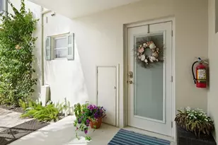 1568 Gulf Shore Blvd N, Naples, FL 34102 - Photo 17