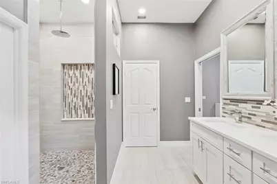 5730 Golden Gate Pkwy, Naples, FL 34116 - Photo 21