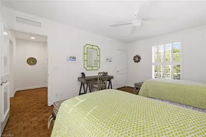 2700 Lantern Ln, Naples, FL 34102 - Photo 13