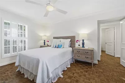 2700 Lantern Ln, Naples, FL 34102 - Photo 7