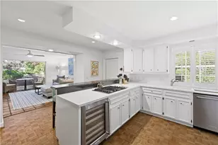 2700 Lantern Ln, Naples, FL 34102 - Photo 37