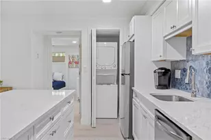 960 7th St S, Naples, FL 34102 - Photo 7