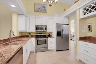 820 Bentwater Cir, Naples, FL 34108 - Photo 9