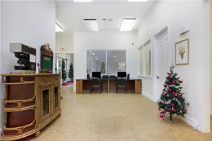 8244 Key Royal Cir, Naples, FL 34119 - Photo 21