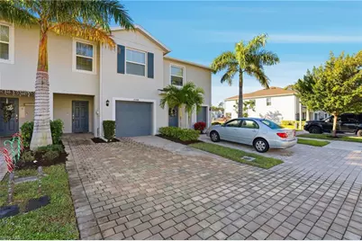 15368 Wildflower Cir, Naples, FL 34119 - Photo 3