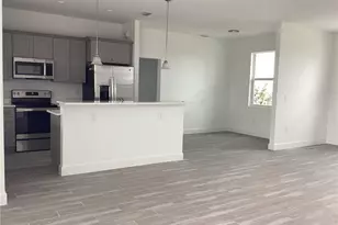 1316 NE 1st Pl, Cape Coral, FL 33909 - Photo 11