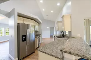 723 Da Vinci Ave S, Lehigh Acres, FL 33974 - Photo 9