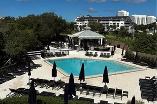 913 Carrick Bend Cir, Naples, FL 34110 - Photo 31