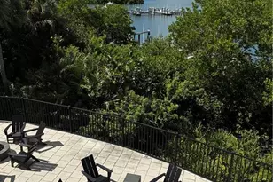 913 Carrick Bend Cir, Naples, FL 34110 - Photo 33