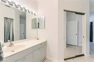 419 Emerald Bay Cir, Naples, FL 34110 - Photo 21