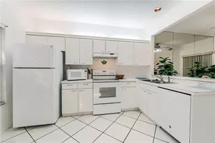 419 Emerald Bay Cir, Naples, FL 34110 - Photo 15