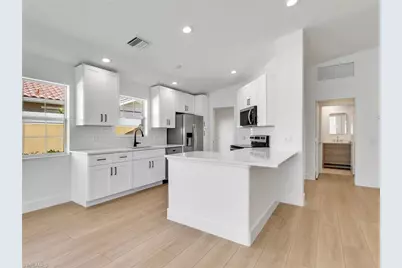 8205 Xenia Ln, Naples, FL 34114 - Photo 5