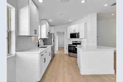 8205 Xenia Ln, Naples, FL 34114 - Photo 3