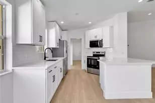 8205 Xenia Ln, Naples, FL 34114 - Photo 3