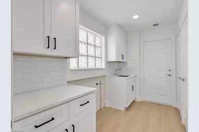 8205 Xenia Ln, Naples, FL 34114 - Photo 23