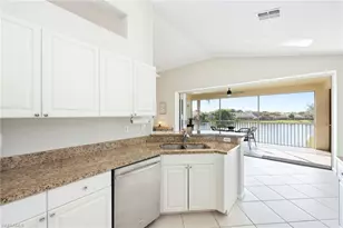 7828 Gardner Dr, Naples, FL 34109 - Photo 9