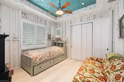 461 16th Ave S, Naples, FL 34102 - Photo 11