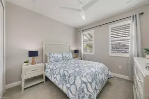 2560 Seychelles Dr, Naples, FL 34112 - Photo 15