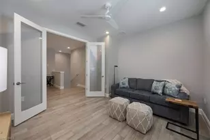 2560 Seychelles Dr, Naples, FL 34112 - Photo 13