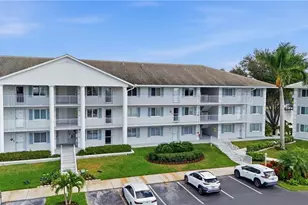 10684 Gulf Shore Dr, Naples, FL 34108 - Photo 1