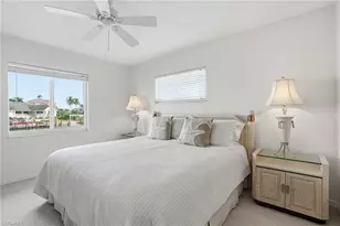 10684 Gulf Shore Dr, Naples, FL 34108 - Photo 21