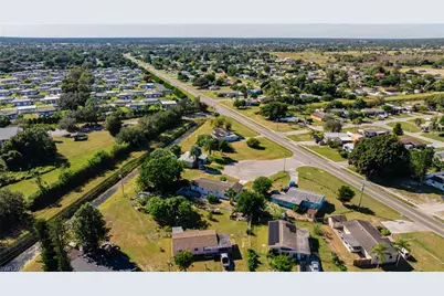 204 Alabama Ct, Lehigh Acres, FL 33936 - Photo 27