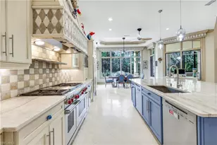 683 Hickory Rd, Naples, FL 34108 - Photo 11