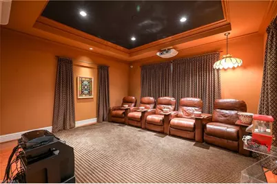 683 Hickory Rd, Naples, FL 34108 - Photo 25