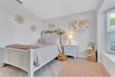 1151 Jardin Dr, Naples, FL 34104 - Photo 19