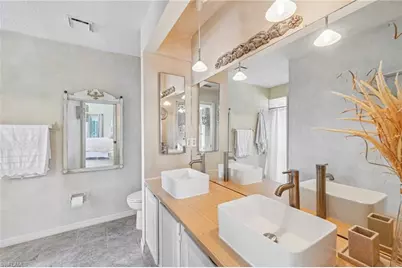 9 NE 20th Ct, Cape Coral, FL 33909 - Photo 17