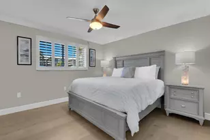 222 Harbour Dr, Naples, FL 34103 - Photo 25