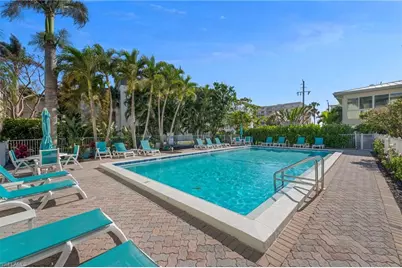 1950 Gulf Shore Blvd N #101, Naples, FL 34102 - Photo 15