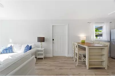 975 9th Ave S #11, Naples, FL 34102 - Photo 7