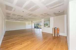 104 Clubhouse Dr, Naples, FL 34105 - Photo 3