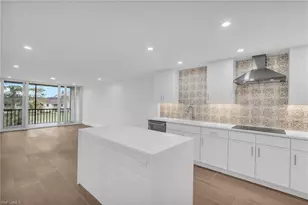 1085 Forest Lakes Dr, Naples, FL 34105 - Photo 1