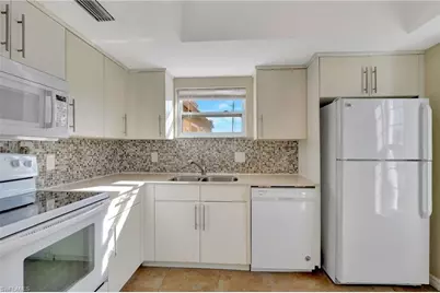 714 111th Ave N, Naples, FL 34108 - Photo 3