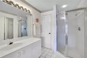 2372 Hidden Lake Dr, Naples, FL 34112 - Photo 17