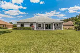 1245 Imperial Dr, Naples, FL 34110 - Photo 19