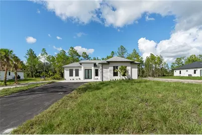 3587 18th Ave SE, Naples, FL 34117 - Photo 5