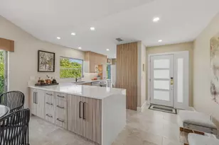 909 Reef Point Cir, Naples, FL 34108 - Photo 7