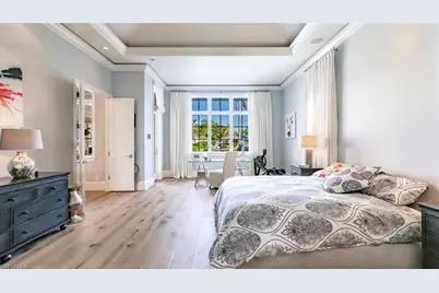 1935 7th St S, Naples, FL 34102 - Photo 7