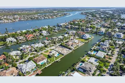 1935 7th St S, Naples, FL 34102 - Photo 3