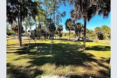 231 14th St NE, Naples, FL 34120 - Photo 3