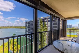 15 Bluebill Ave, Naples, FL 34108 - Photo 13